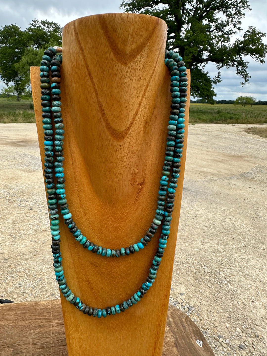 Manor Turquoise Beads